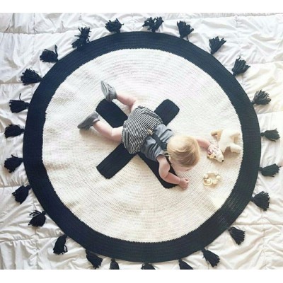 Wholesales 100% Handmade Newborn Baby Crochet Round Carpet On The FLoor Yarn Knitted Soft Blanket With Ball Tassels